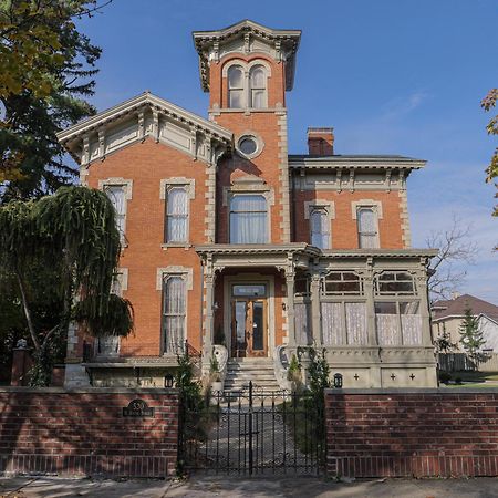 Henderson Castle Inn カラマズー エクステリア 写真