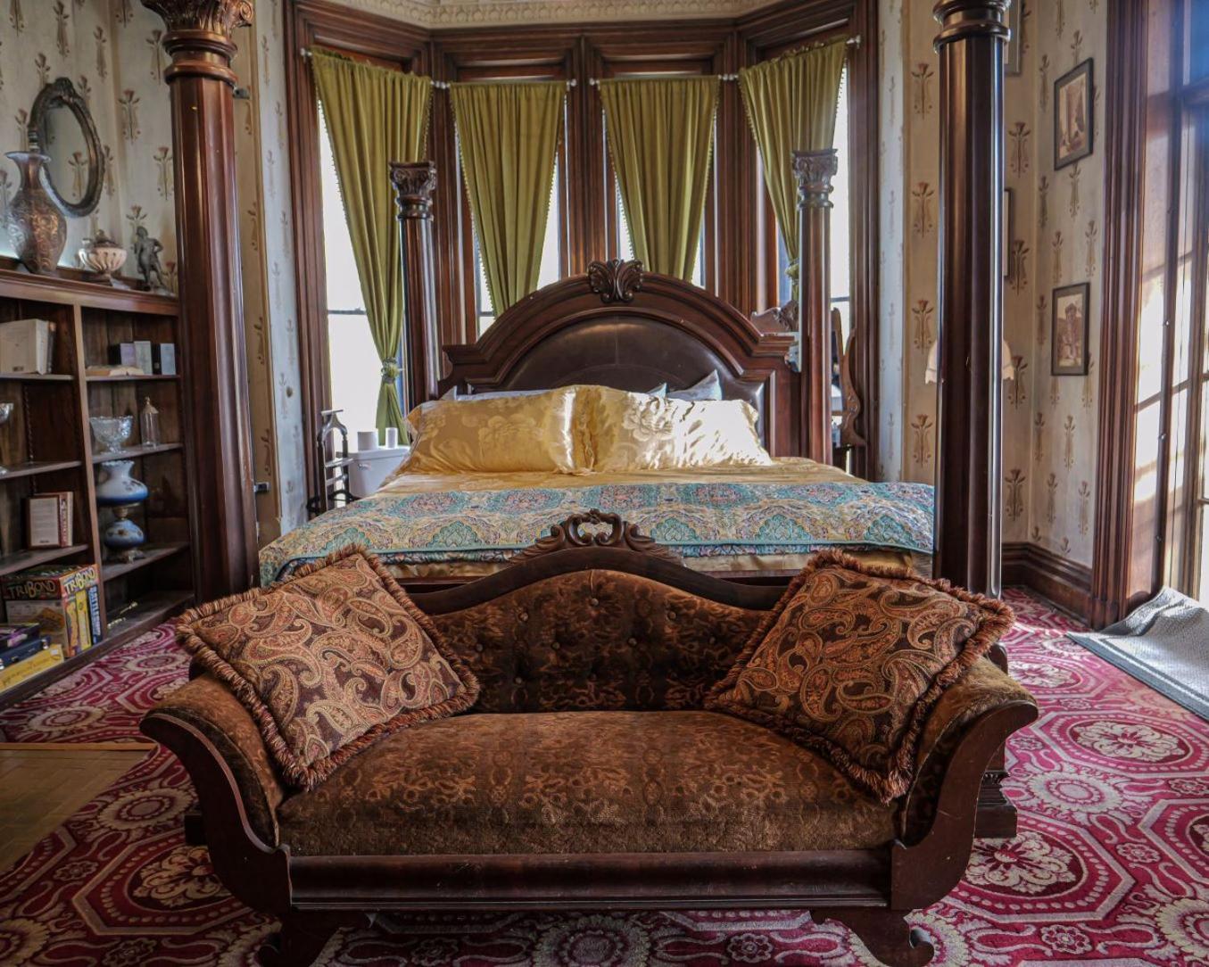 Henderson Castle Inn カラマズー エクステリア 写真