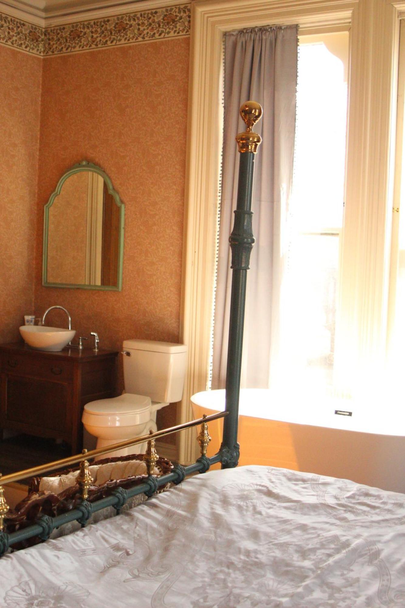 Henderson Castle Inn カラマズー 部屋 写真