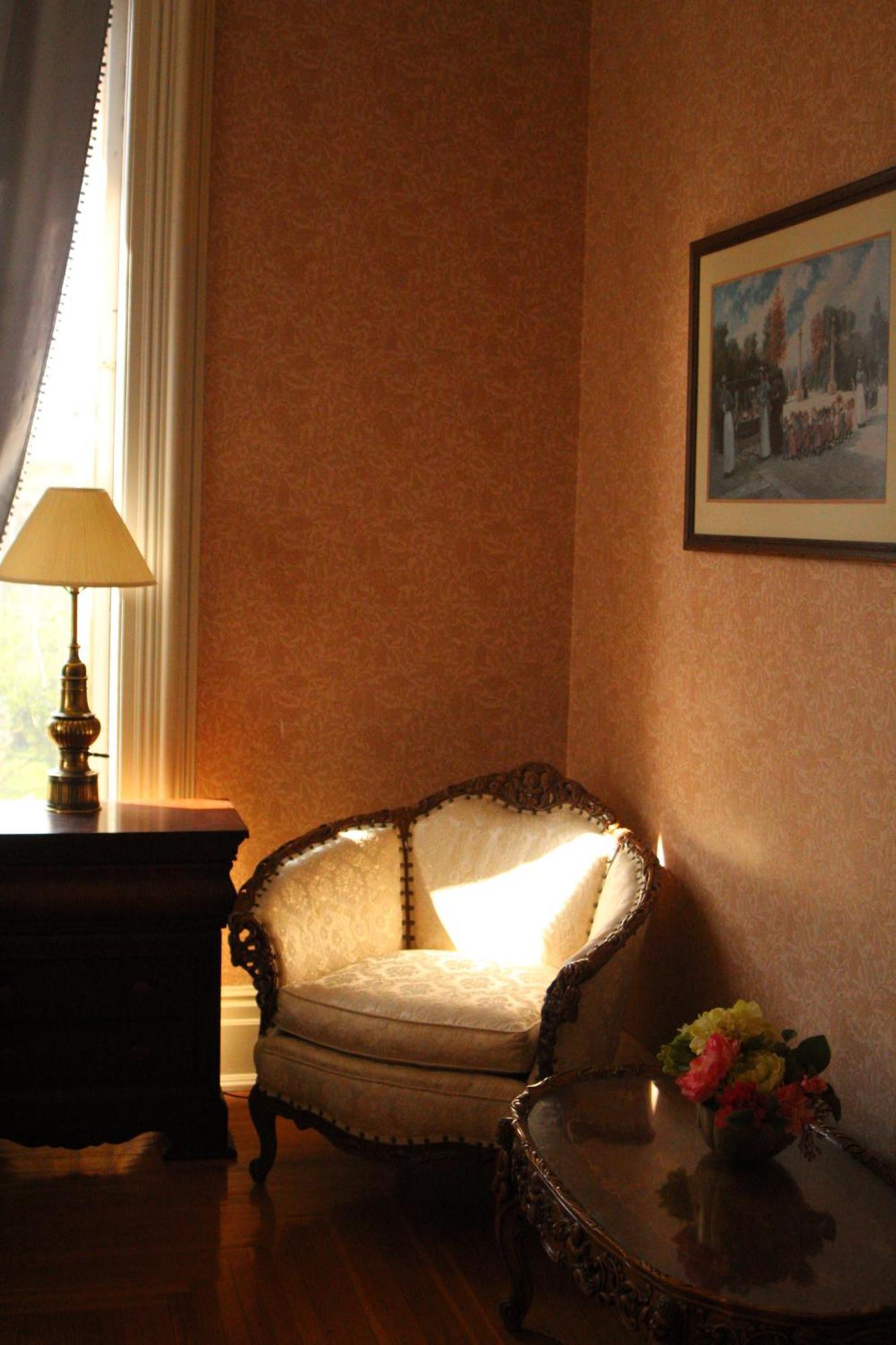 Henderson Castle Inn カラマズー 部屋 写真