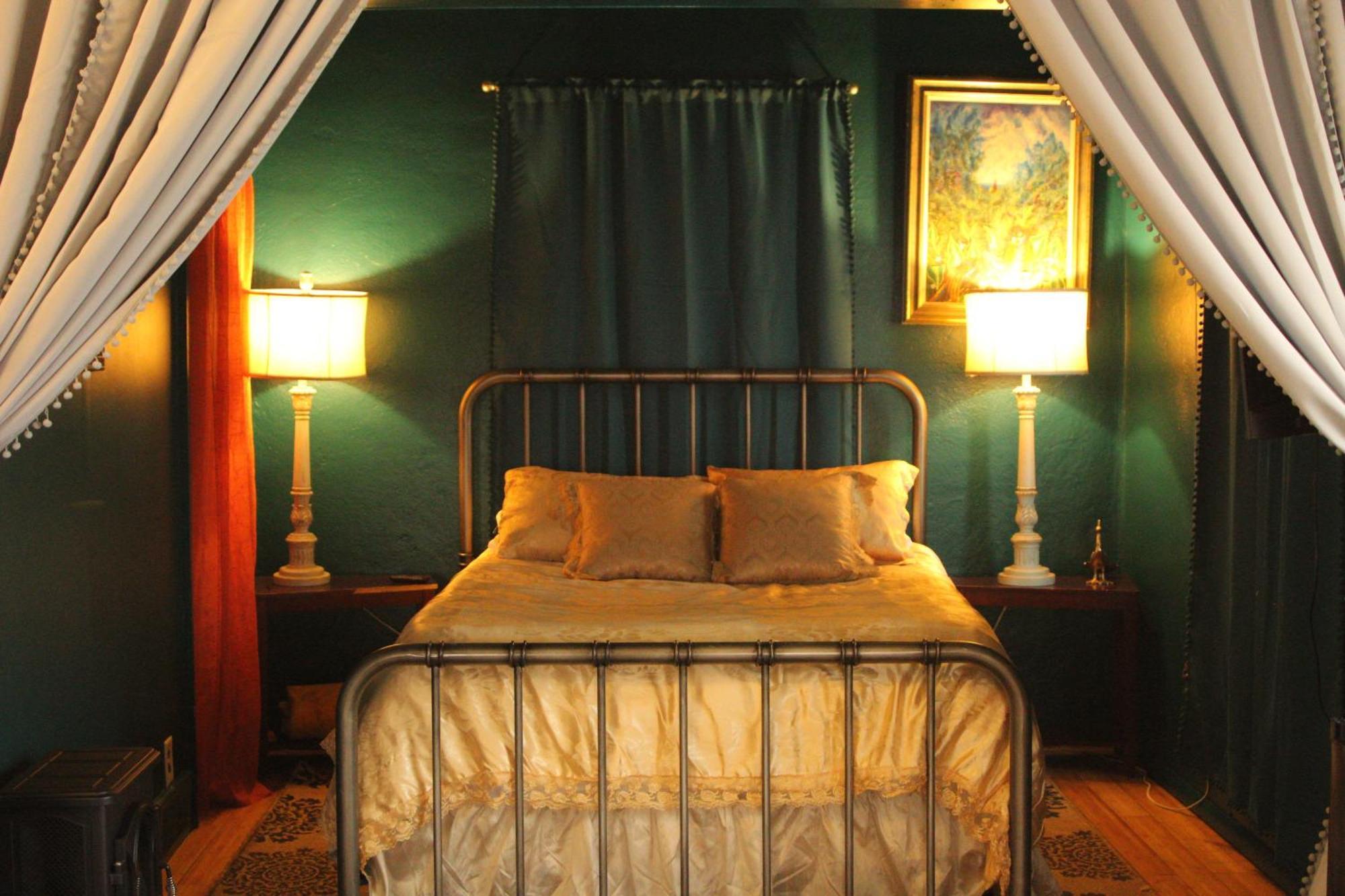 Henderson Castle Inn カラマズー 部屋 写真