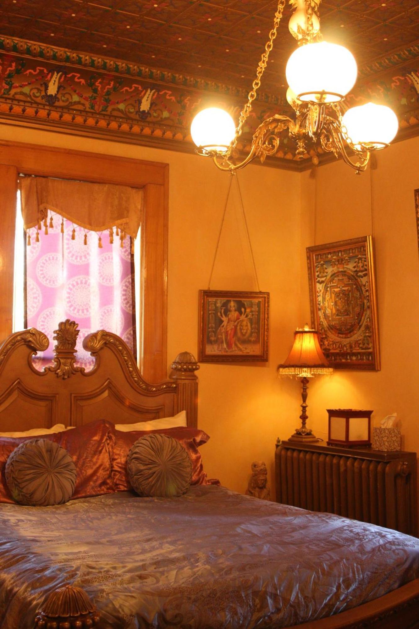 Henderson Castle Inn カラマズー 部屋 写真