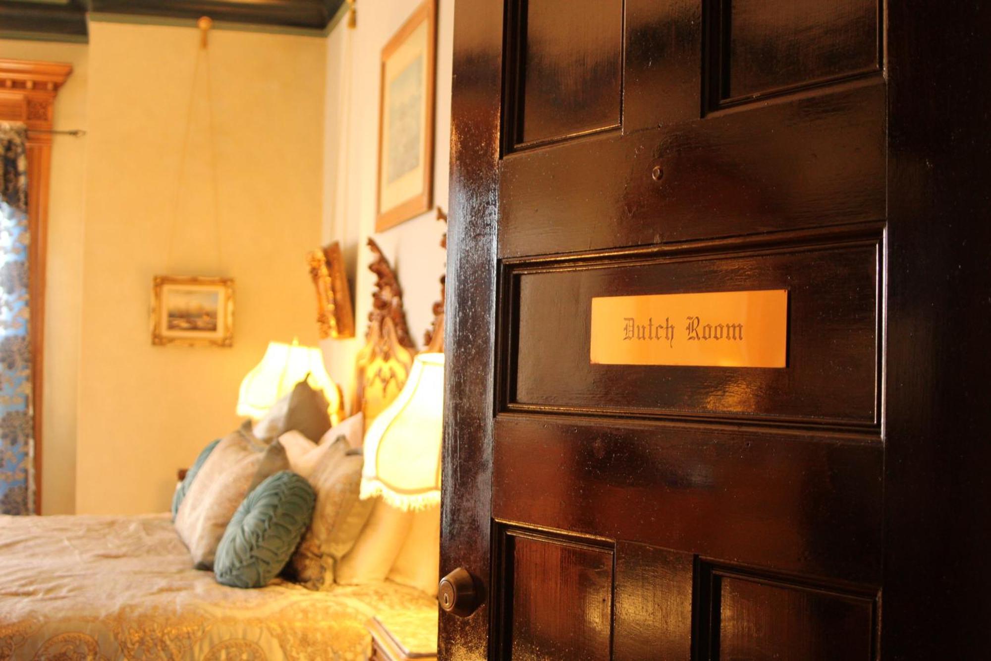 Henderson Castle Inn カラマズー 部屋 写真
